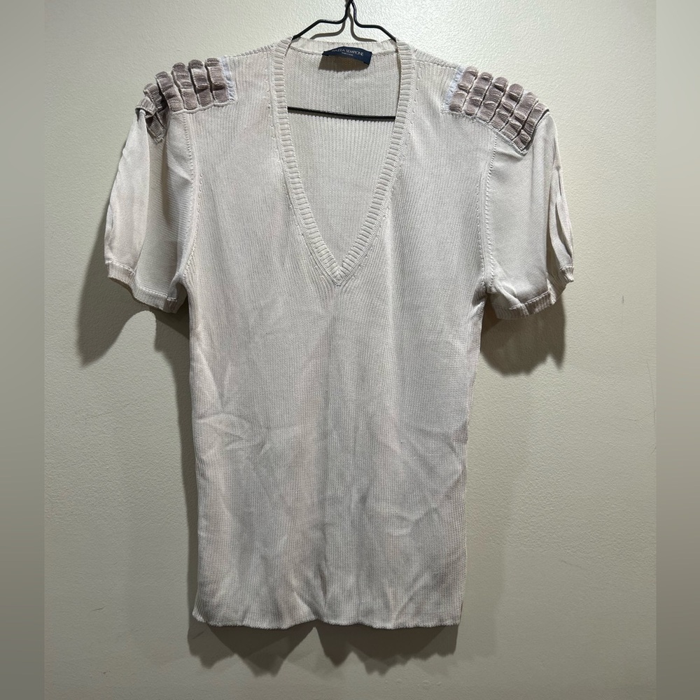 PIAZZA SEMPIONE V-neck top with shoulder’s ruffles.